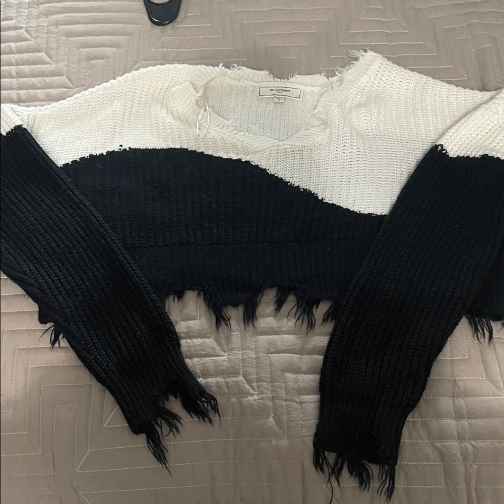 Chic Black and White Frayed Hem Sweater